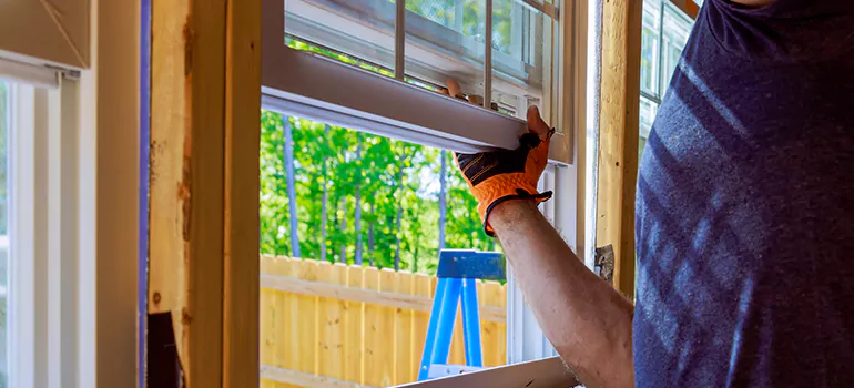 >Bay Window Curtain Rail Track in Tallahassee, FL