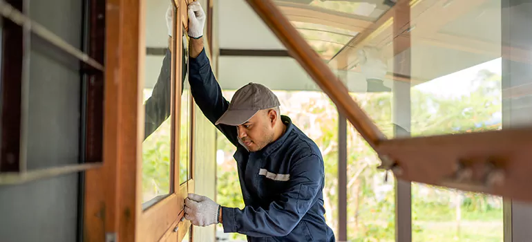 Double Hung Vinyl Window Sash Replacement in Tallahassee, FL